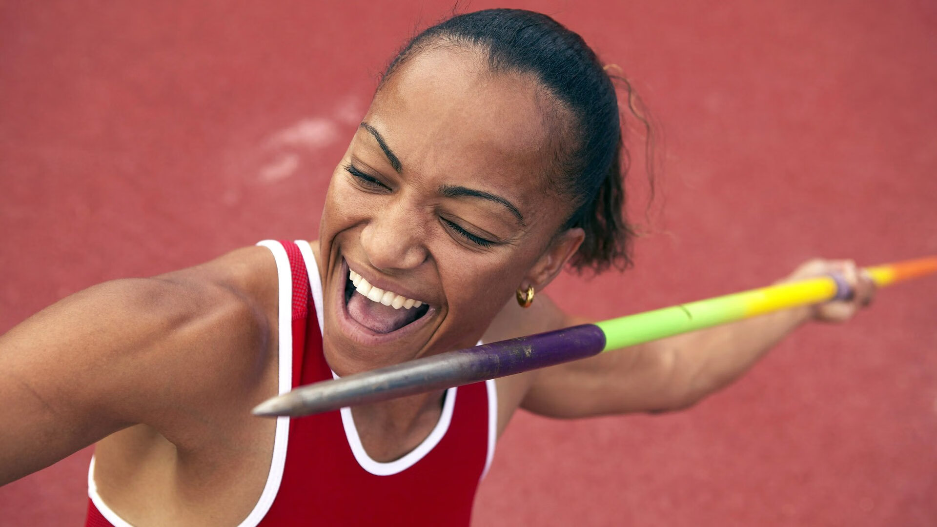 巴西骑手安娜·卡塔琳娜在巴黎奥运会障碍赛中获得铜牌，表现出色。